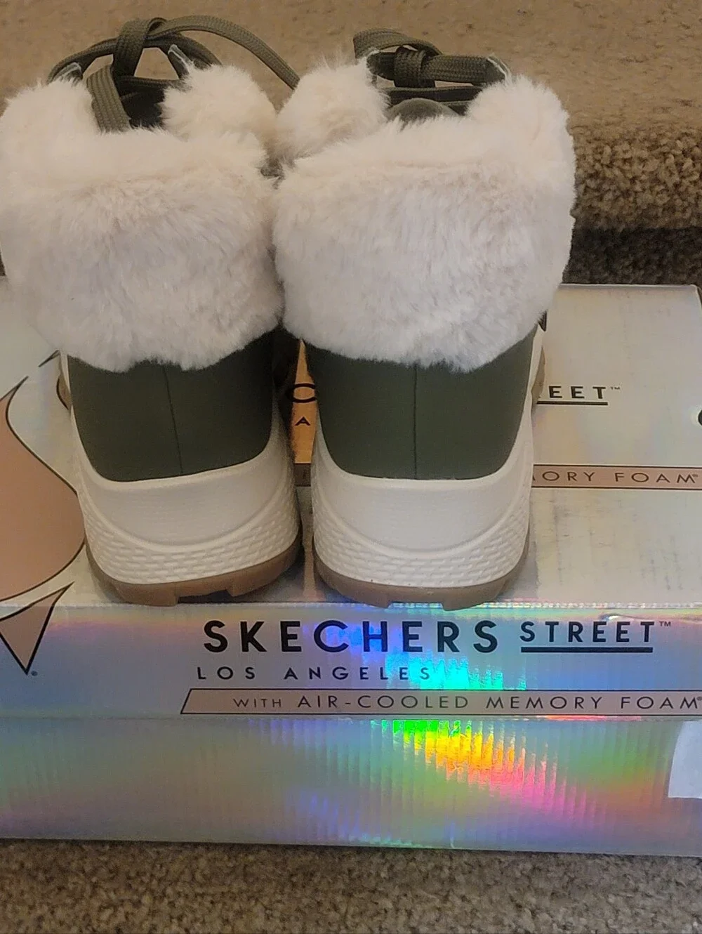 Women Skechers Uno Rugged- Fall Ait Short Boots In Olive Color Size 6.5 Wide